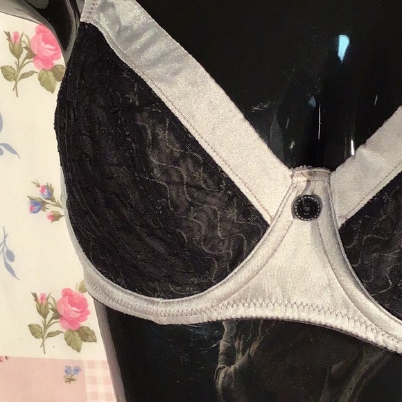 CHANGE 32 D - Picture 2 of 5